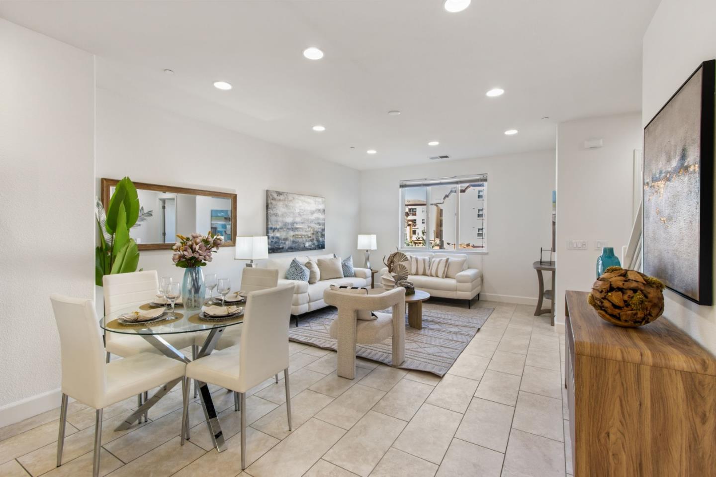 Detail Gallery Image 6 of 40 For 5886 Smoky Quartz Loop, San Jose,  CA 95123 - 3 Beds | 3/1 Baths