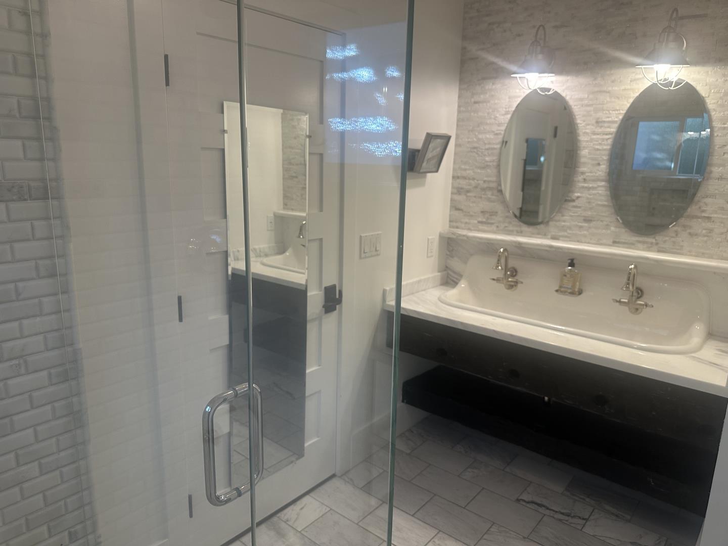 Detail Gallery Image 7 of 16 For 68 Walnut Ave, Atherton,  CA 94027 - 3 Beds | 2/1 Baths