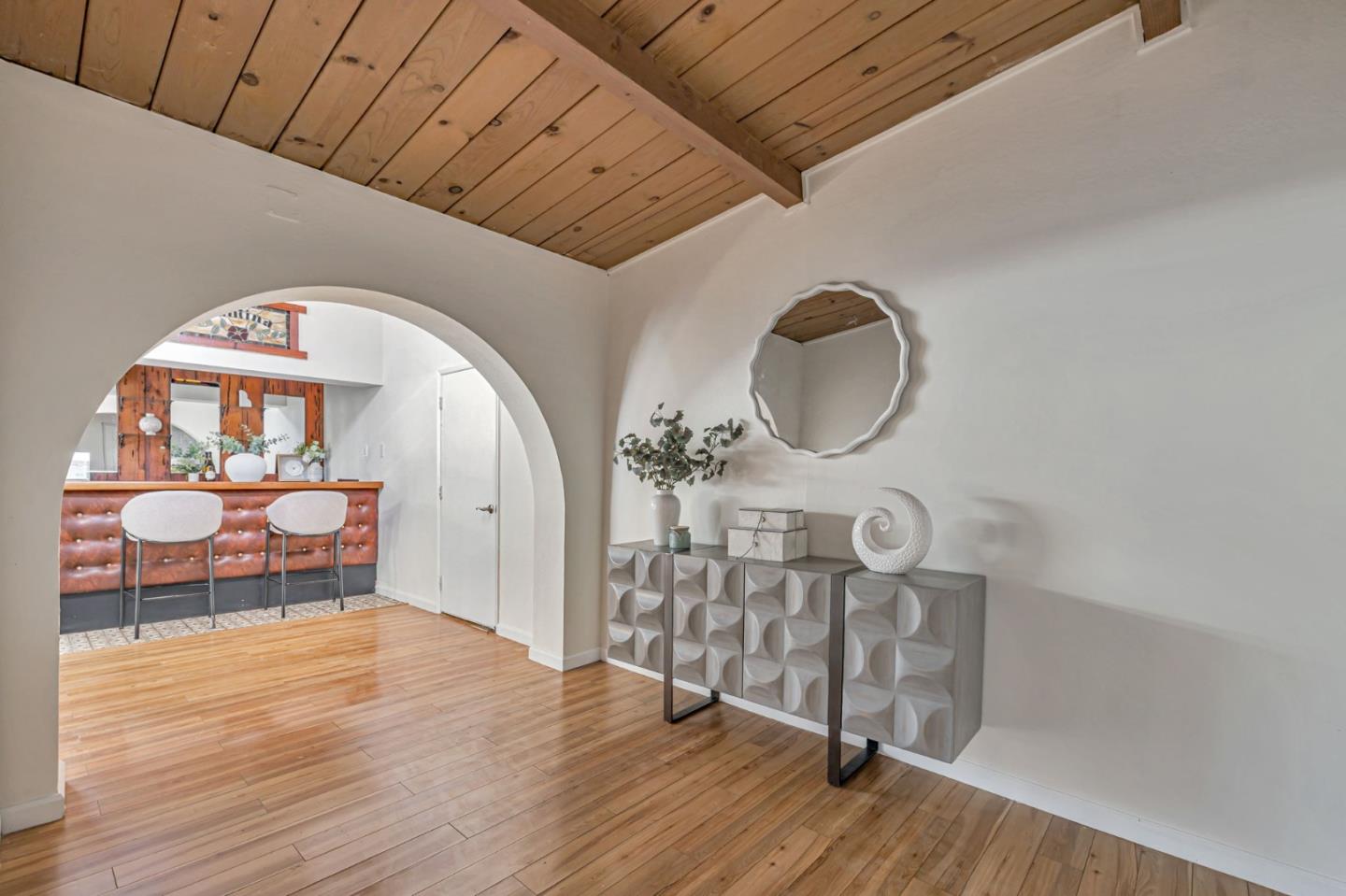 Detail Gallery Image 6 of 16 For 1501 Canton Dr, Milpitas,  CA 95035 - 4 Beds | 2 Baths