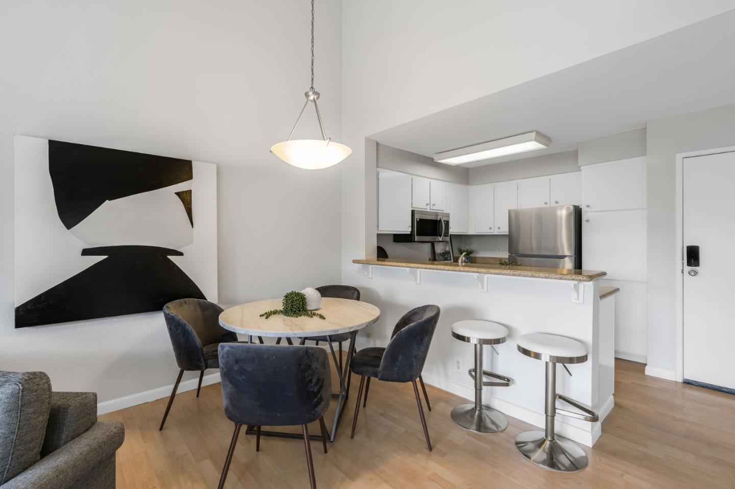 Detail Gallery Image 5 of 33 For 39199 Guardino Dr #371,  Fremont,  CA 94538 - 1 Beds | 1 Baths