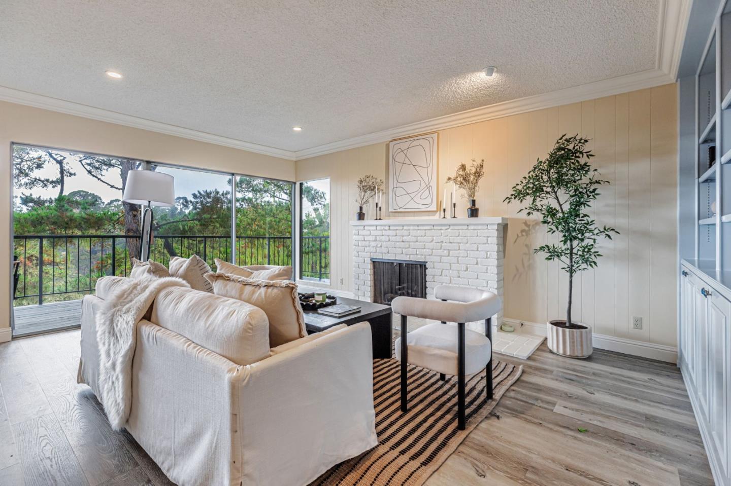 Detail Gallery Image 14 of 49 For 31 Del Mesa Carmel, Carmel,  CA 93923 - 2 Beds | 2 Baths