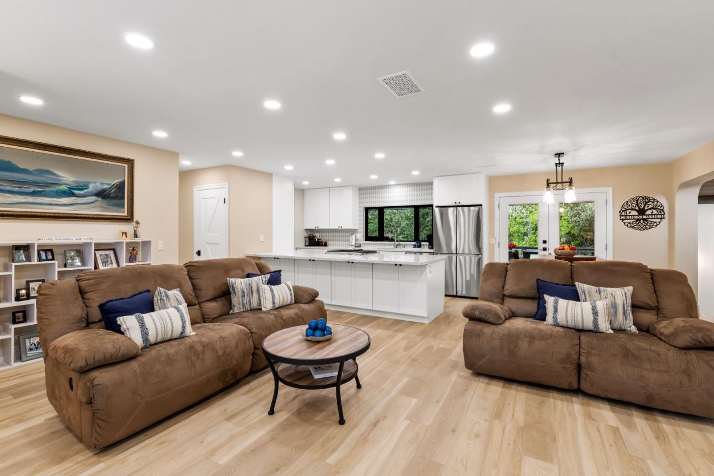 Detail Gallery Image 11 of 58 For 2040 Marsala Cir, Monterey,  CA 93940 - 3 Beds | 2 Baths