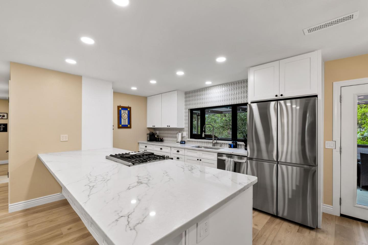 Detail Gallery Image 12 of 58 For 2040 Marsala Cir, Monterey,  CA 93940 - 3 Beds | 2 Baths