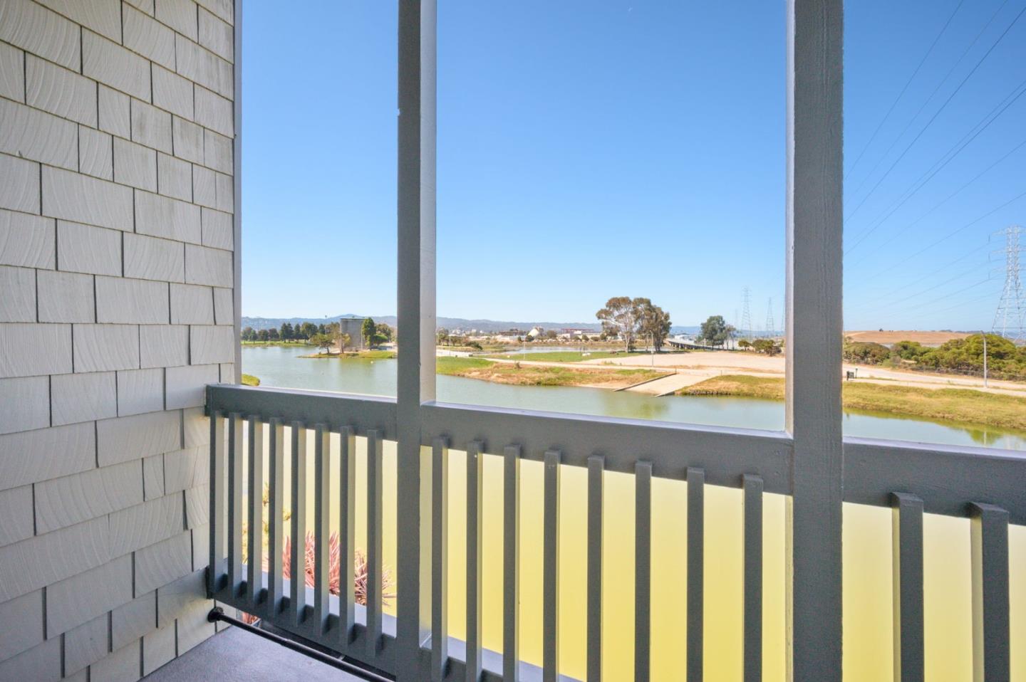 Detail Gallery Image 38 of 66 For 425 Anchor Rd #317,  San Mateo,  CA 94404 - 3 Beds | 2 Baths