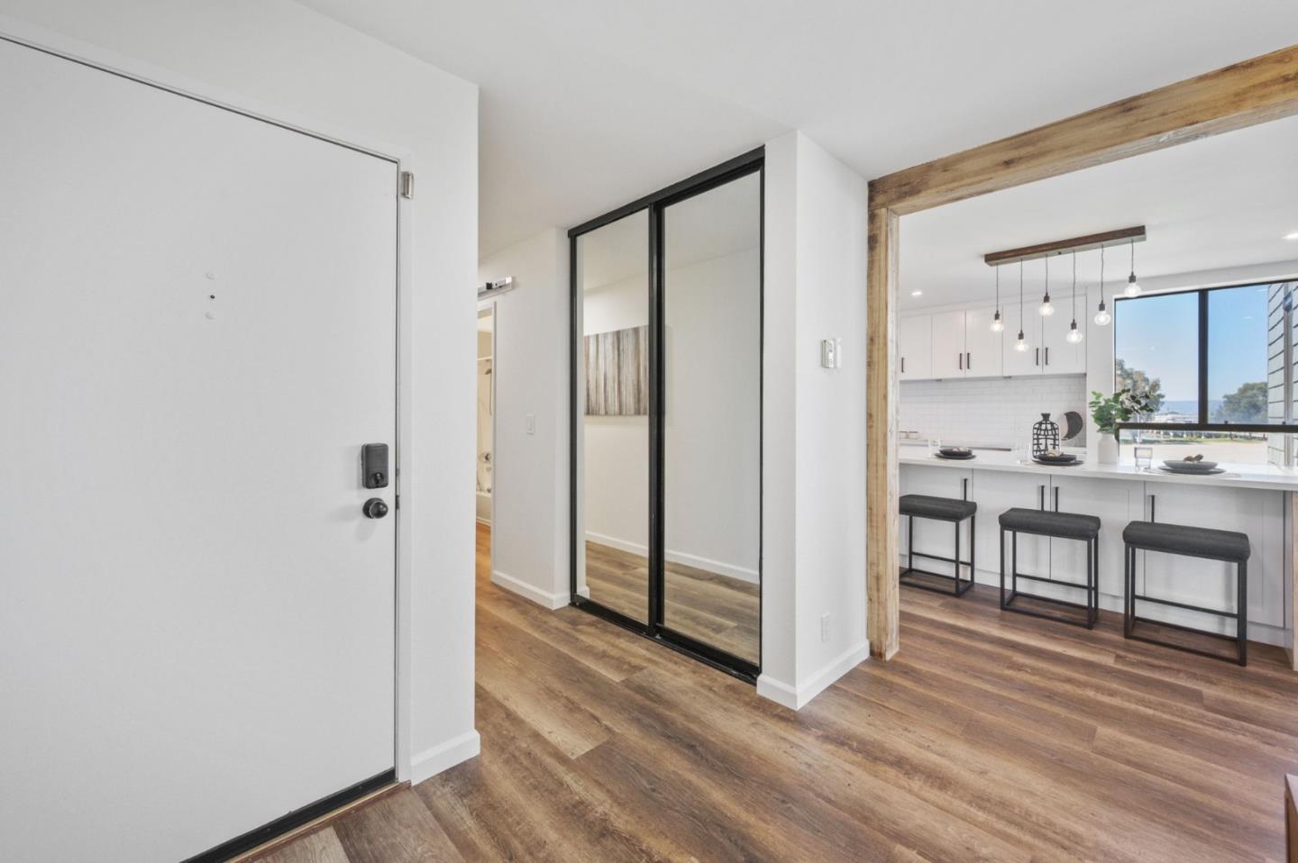 Detail Gallery Image 9 of 66 For 425 Anchor Rd #317,  San Mateo,  CA 94404 - 3 Beds | 2 Baths