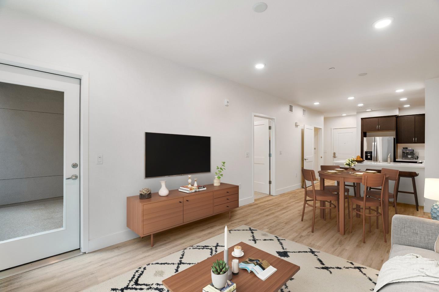 Detail Gallery Image 3 of 14 For 1853 Almaden Rd #214,  San Jose,  CA 95125 - 1 Beds | 1 Baths