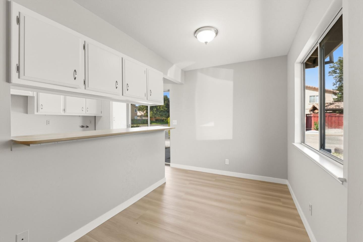 Detail Gallery Image 12 of 45 For 190 Ronan Ave, Gilroy,  CA 95020 - 4 Beds | 2 Baths