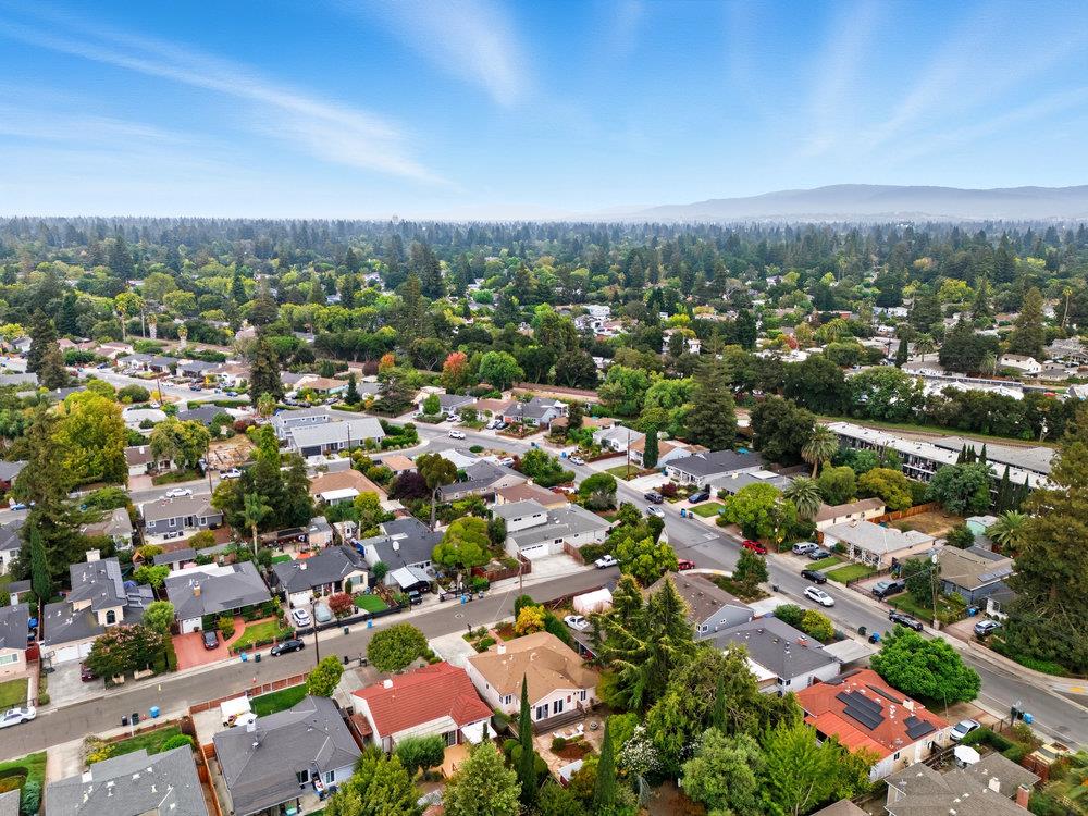 Detail Gallery Image 28 of 29 For 811 10th Ave, Redwood City,  CA 94063 - 2 Beds | 2 Baths