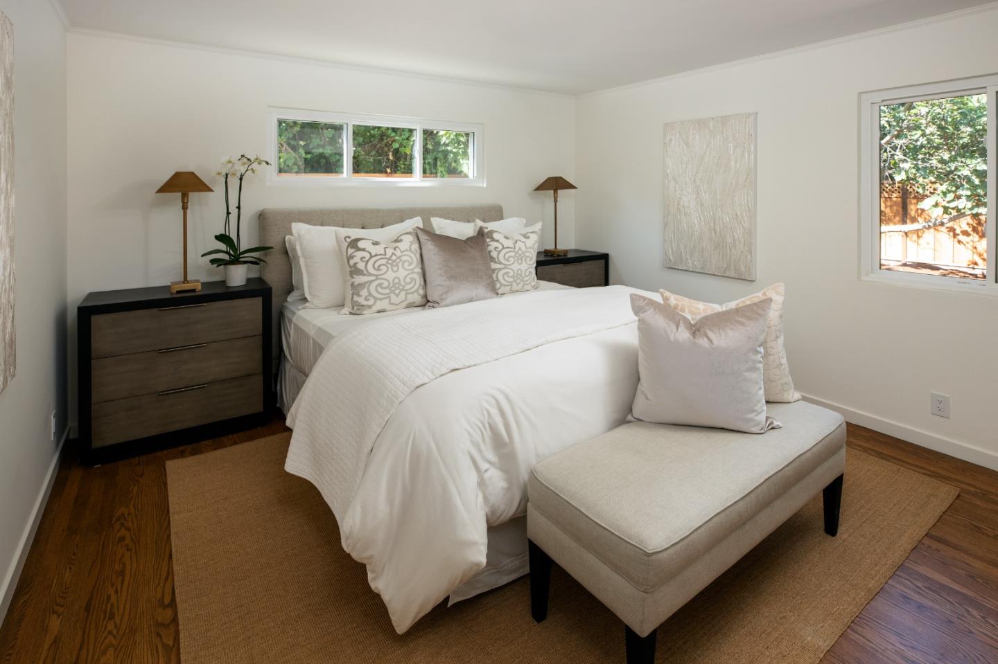 Detail Gallery Image 10 of 25 For 1840 Santa Cruz Ave, Menlo Park,  CA 94025 - 4 Beds | 3 Baths