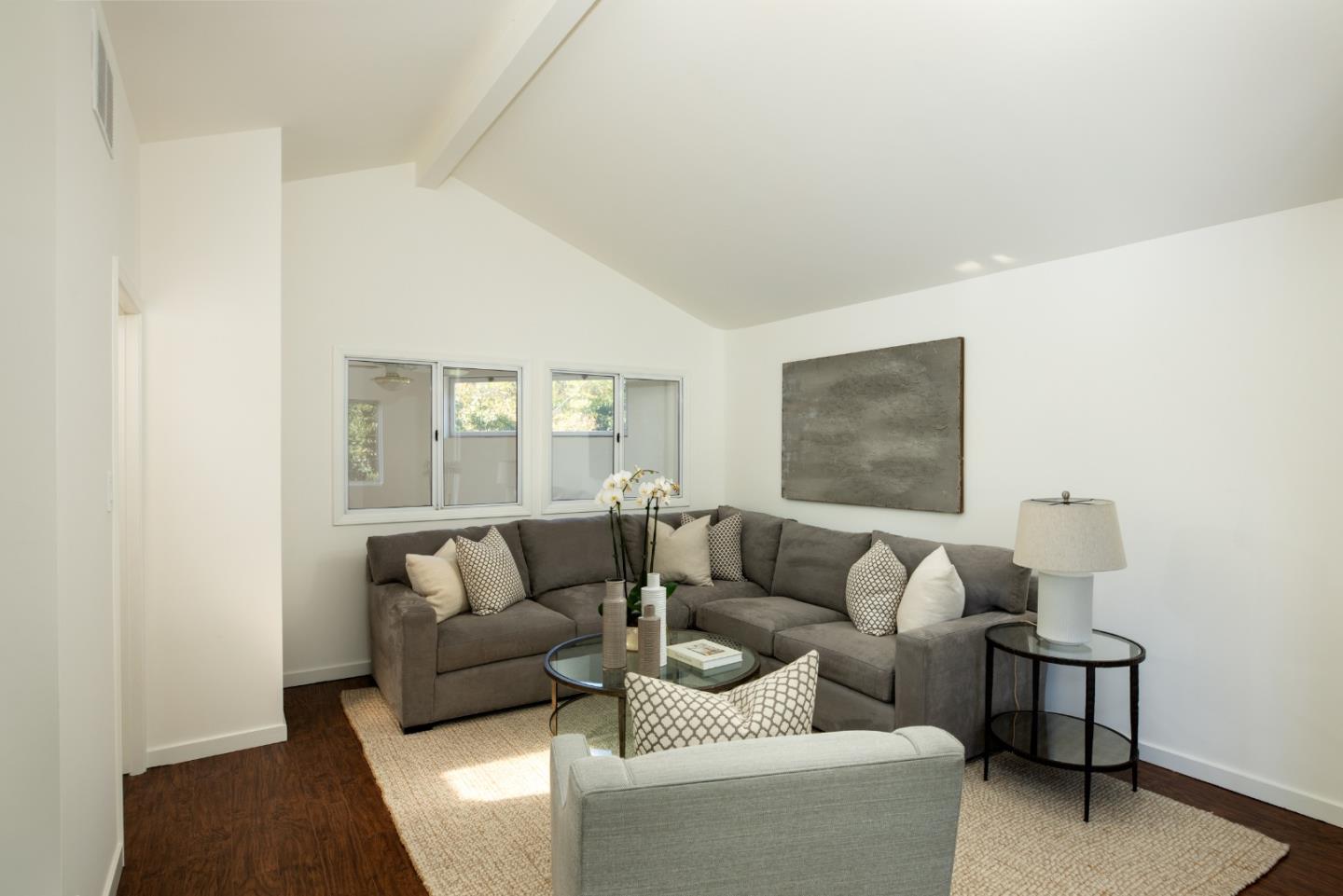 Detail Gallery Image 15 of 25 For 1840 Santa Cruz Ave, Menlo Park,  CA 94025 - 4 Beds | 3 Baths