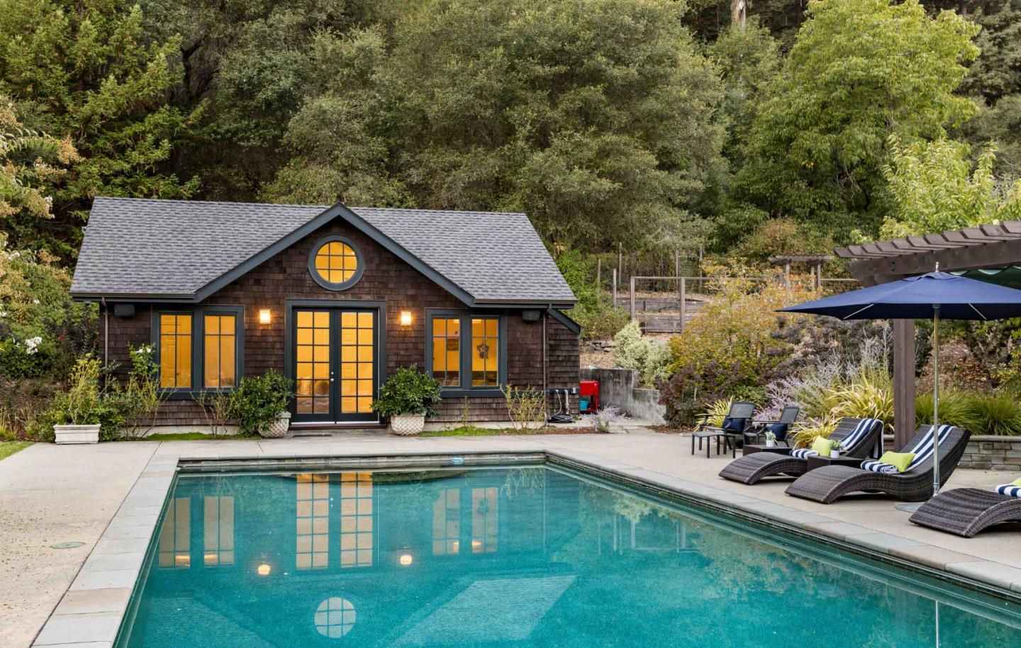 Detail Gallery Image 39 of 44 For 160 Phillip Rd, Woodside,  CA 94062 - 5 Beds | 5/1 Baths