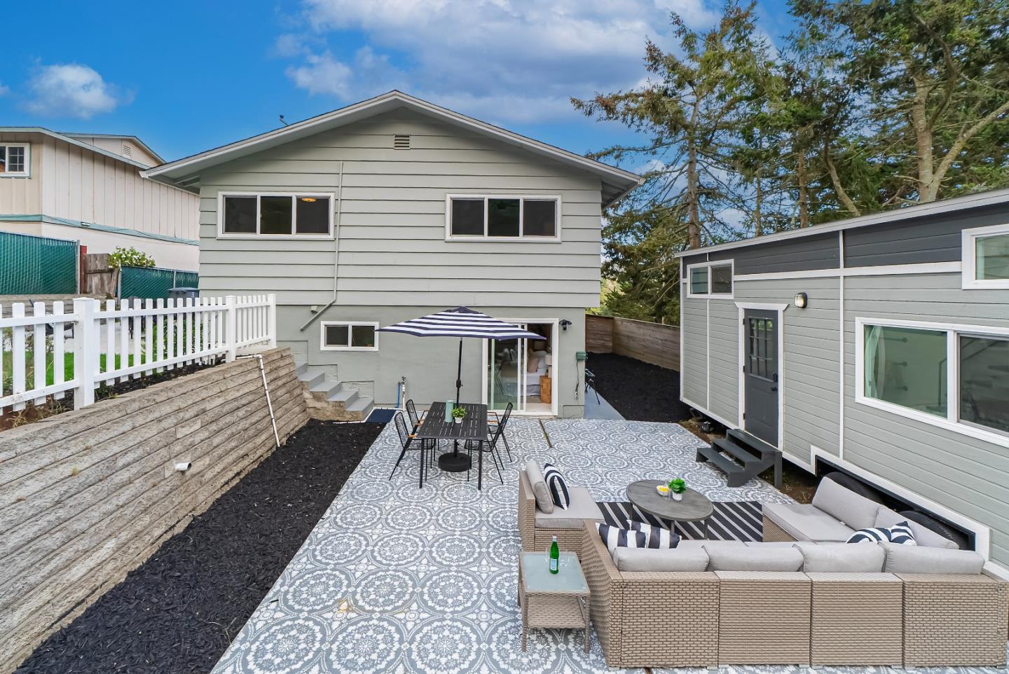 Detail Gallery Image 3 of 20 For 1557 Terra Nova Blvd, Pacifica,  CA 94044 - 4 Beds | 3 Baths