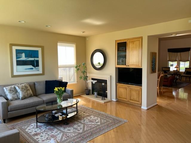 Detail Gallery Image 7 of 38 For 1085 Rockport Ave, Redwood City,  CA 94065 - 4 Beds | 3 Baths