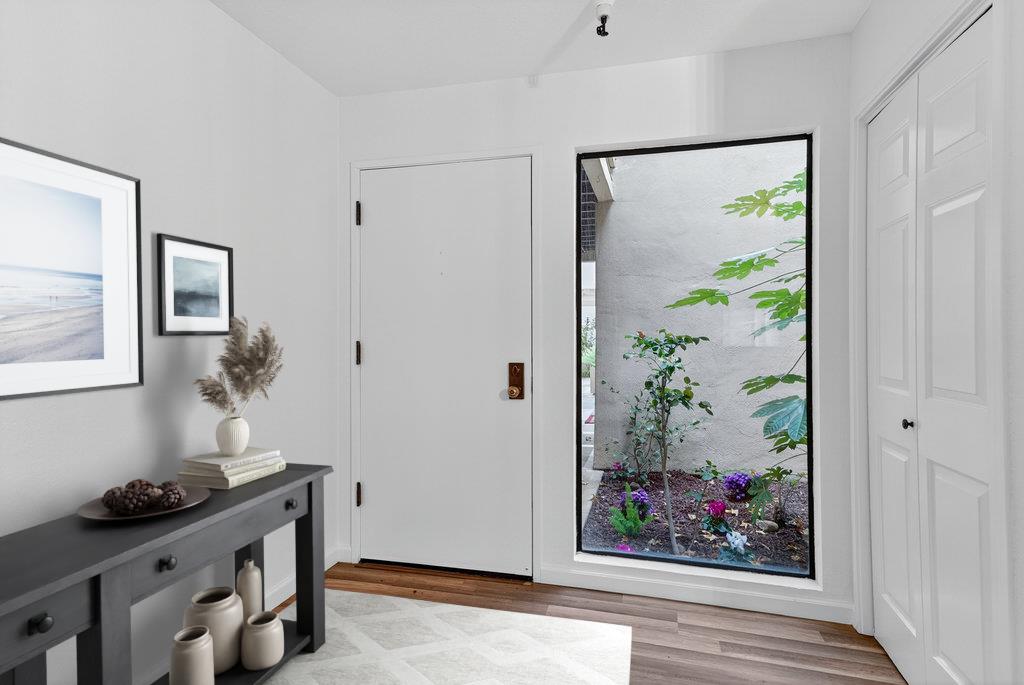 Detail Gallery Image 3 of 49 For 449 Alberto Way #C139,  Los Gatos,  CA 95032 - 2 Beds | 2 Baths