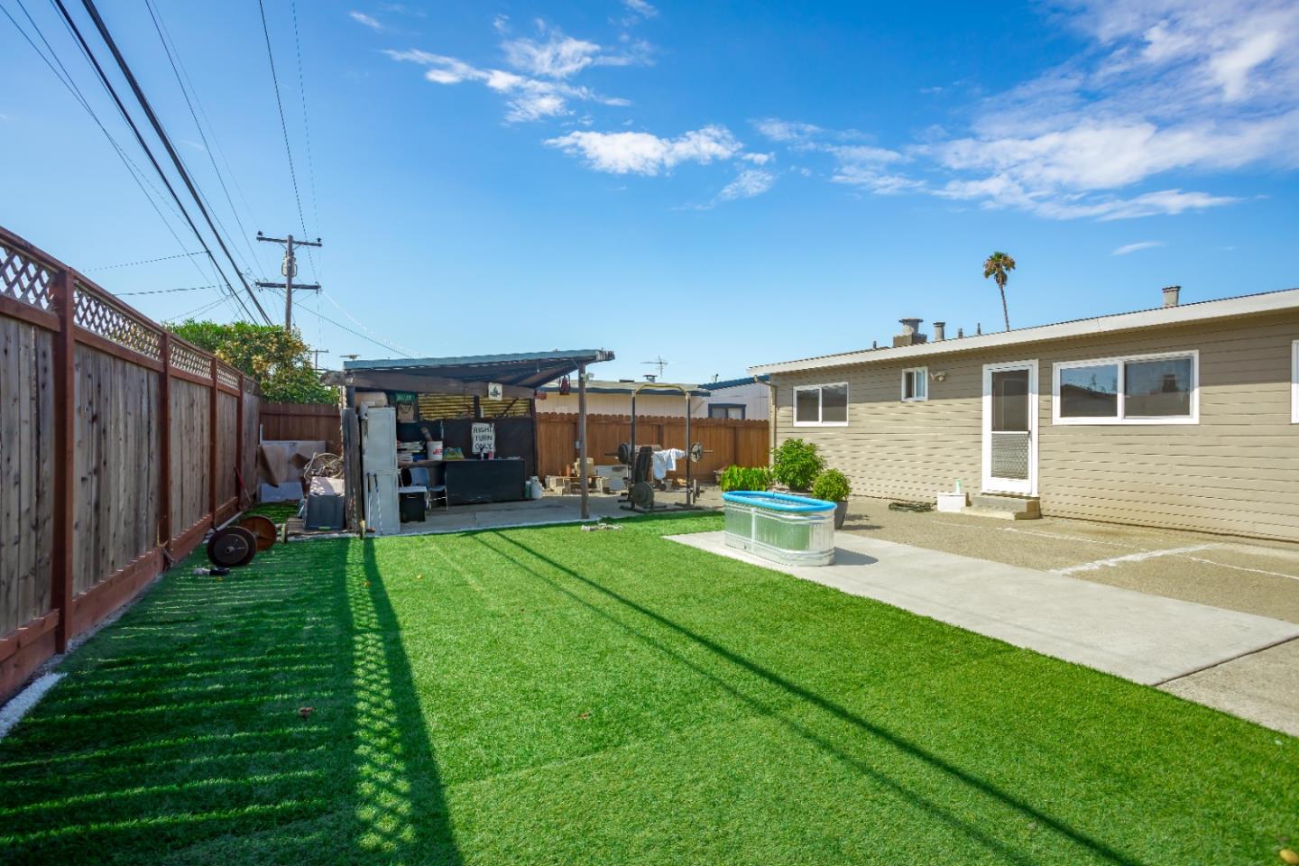 Detail Gallery Image 14 of 18 For 1866 Kehoe Ave, San Mateo,  CA 94401 - 3 Beds | 2 Baths