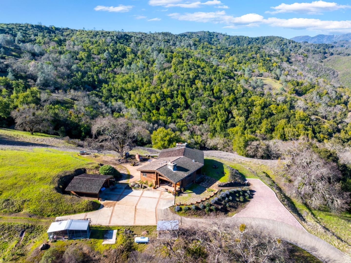 Detail Gallery Image 11 of 63 For 5096 Fallen Oak Dr, Morgan Hill,  CA 95037 - 3 Beds | 2 Baths