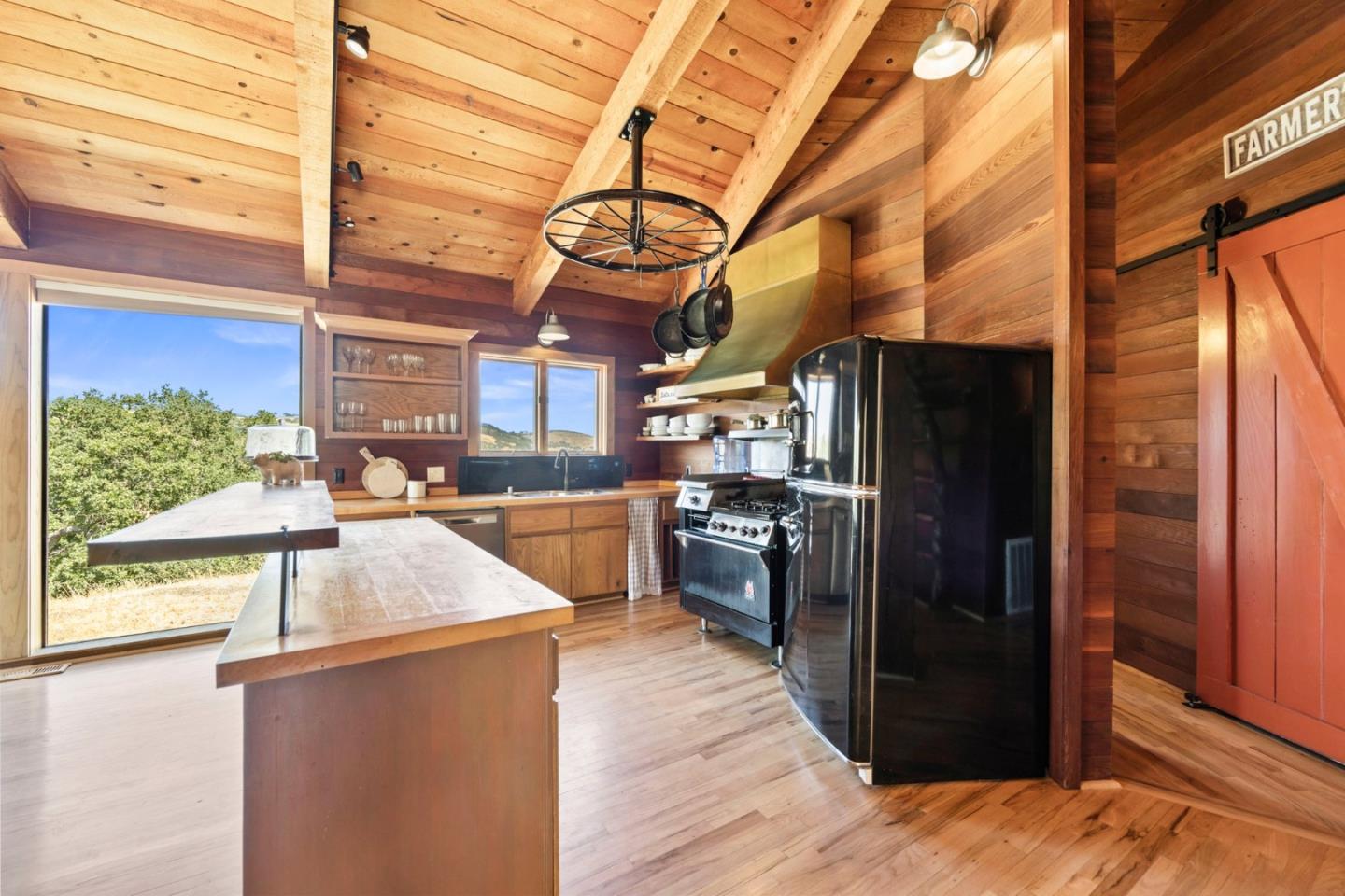 Detail Gallery Image 21 of 63 For 5096 Fallen Oak Dr, Morgan Hill,  CA 95037 - 3 Beds | 2 Baths