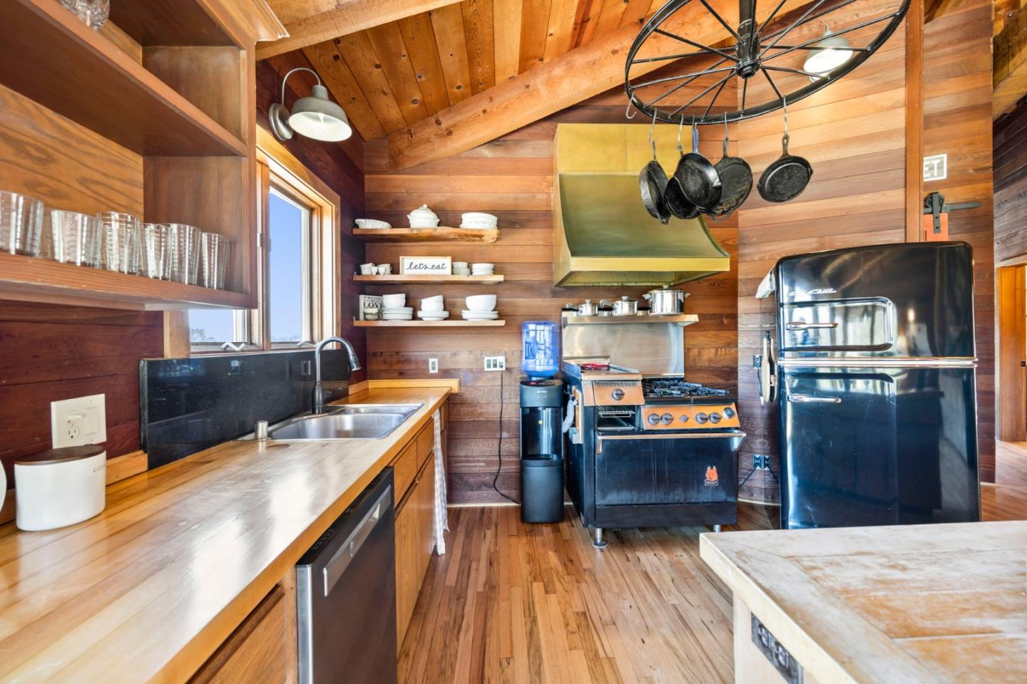 Detail Gallery Image 23 of 63 For 5096 Fallen Oak Dr, Morgan Hill,  CA 95037 - 3 Beds | 2 Baths