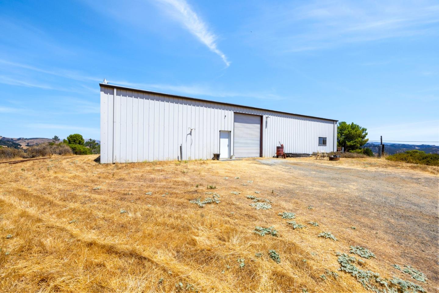 Detail Gallery Image 4 of 63 For 5096 Fallen Oak Dr, Morgan Hill,  CA 95037 - 3 Beds | 2 Baths