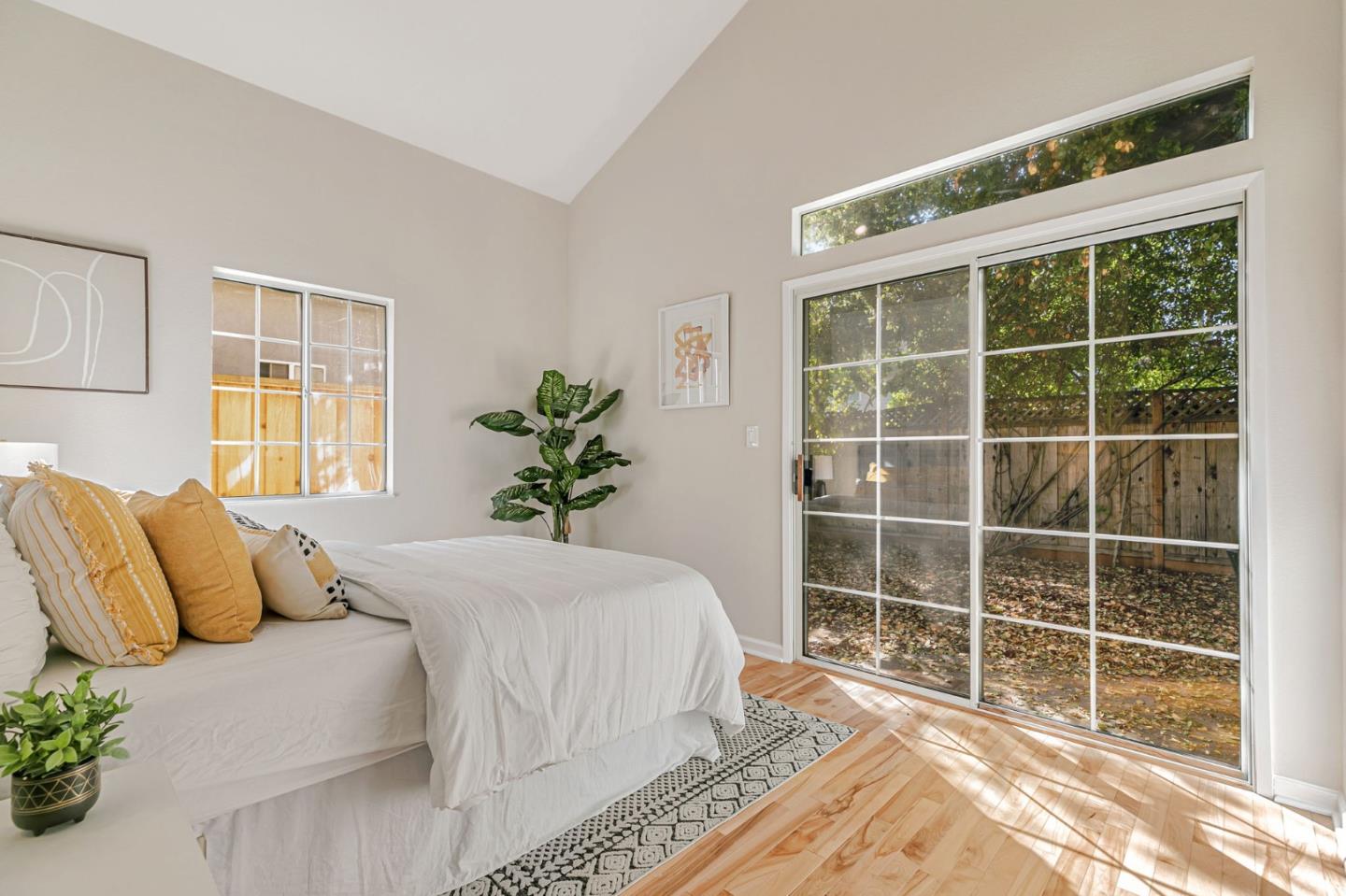 Detail Gallery Image 12 of 21 For 280 College Ave, Mountain View,  CA 94040 - 3 Beds | 2 Baths