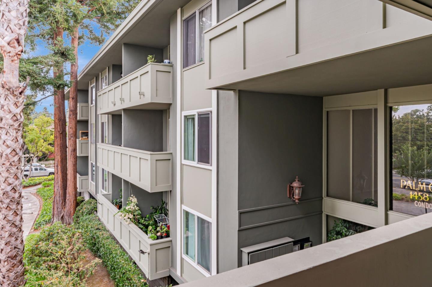 Detail Gallery Image 20 of 27 For 1458 Hudson St #202,  Redwood City,  CA 94061 - 2 Beds | 1 Baths