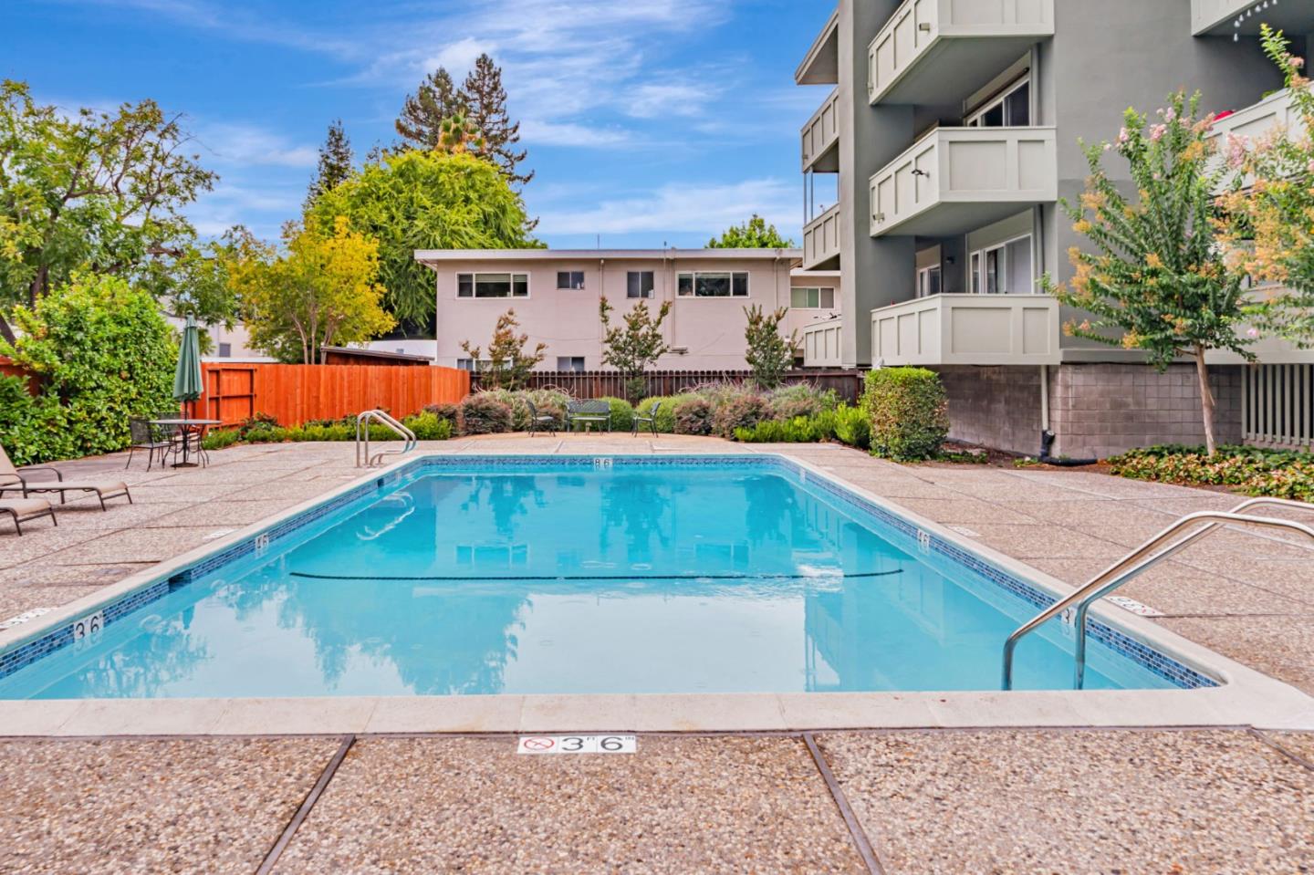 Detail Gallery Image 25 of 27 For 1458 Hudson St #202,  Redwood City,  CA 94061 - 2 Beds | 1 Baths