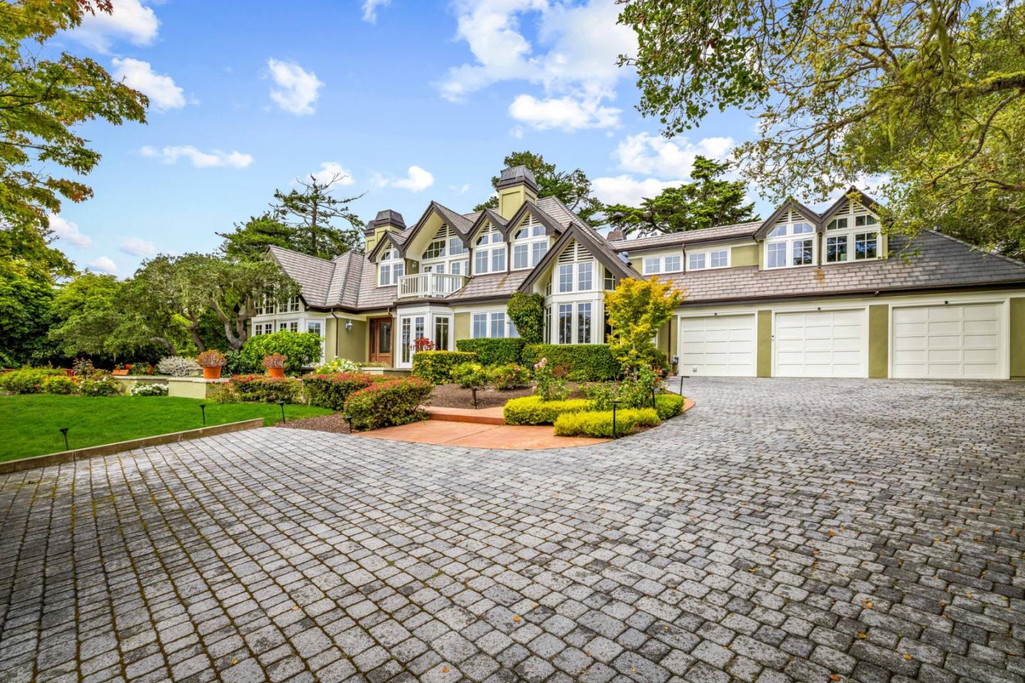 1051 Ocean View Boulevard, Pacific Grove, CA, 93950