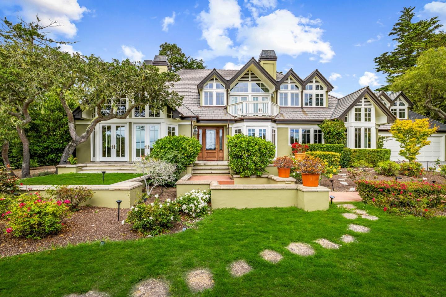 Detail Gallery Image 2 of 46 For 3937 Ronda Rd, Pebble Beach,  CA 93953 - 4 Beds | 4/1 Baths