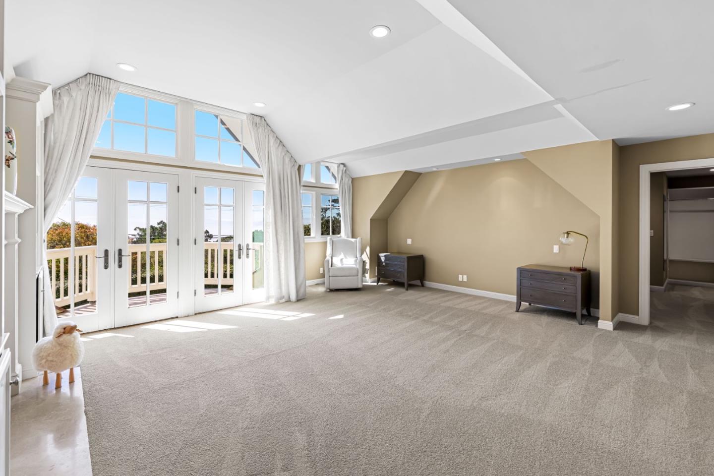 Detail Gallery Image 24 of 46 For 3937 Ronda Rd, Pebble Beach,  CA 93953 - 4 Beds | 4/1 Baths