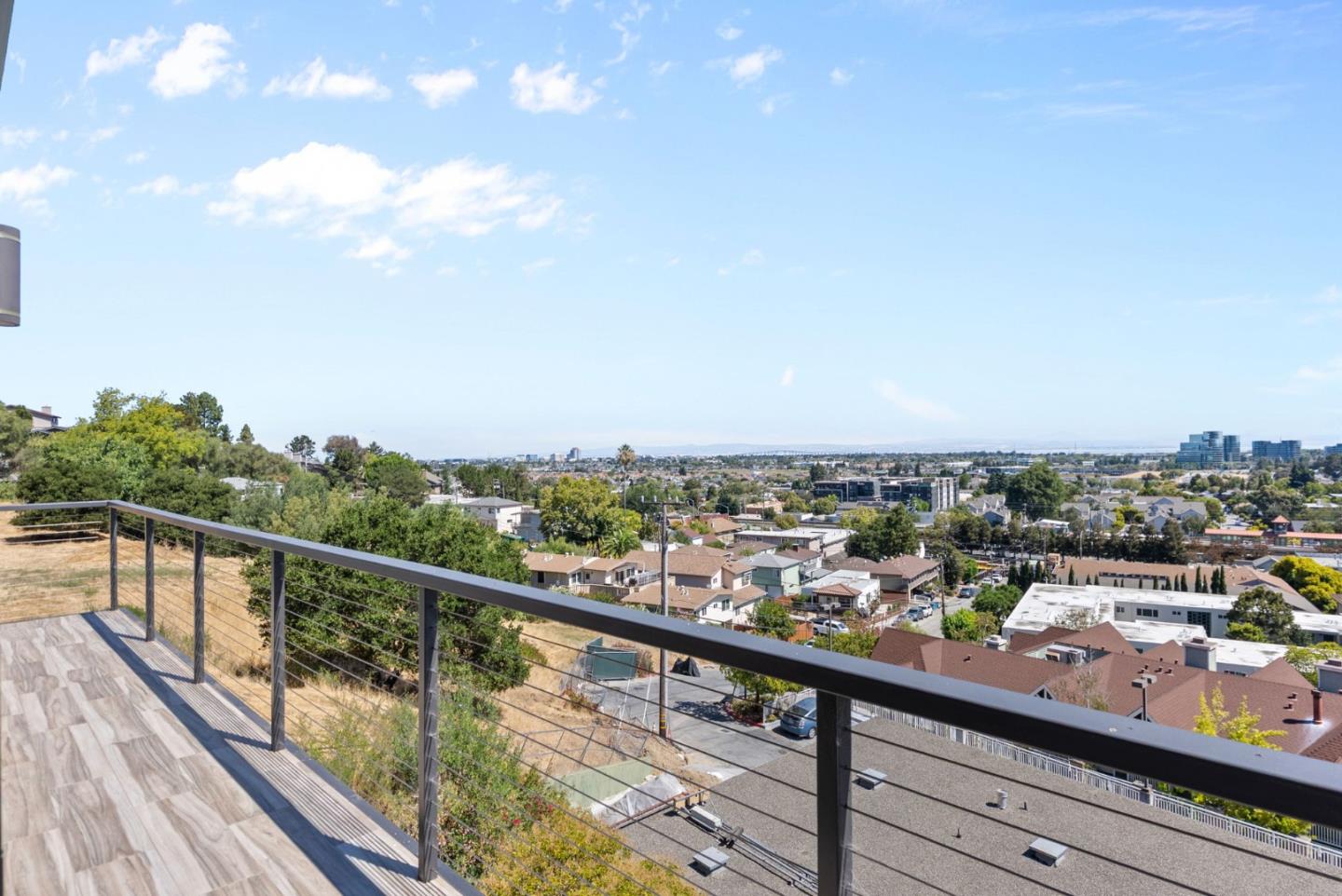 Detail Gallery Image 18 of 34 For 905 South Rd, Belmont,  CA 94002 - 4 Beds | 3/1 Baths