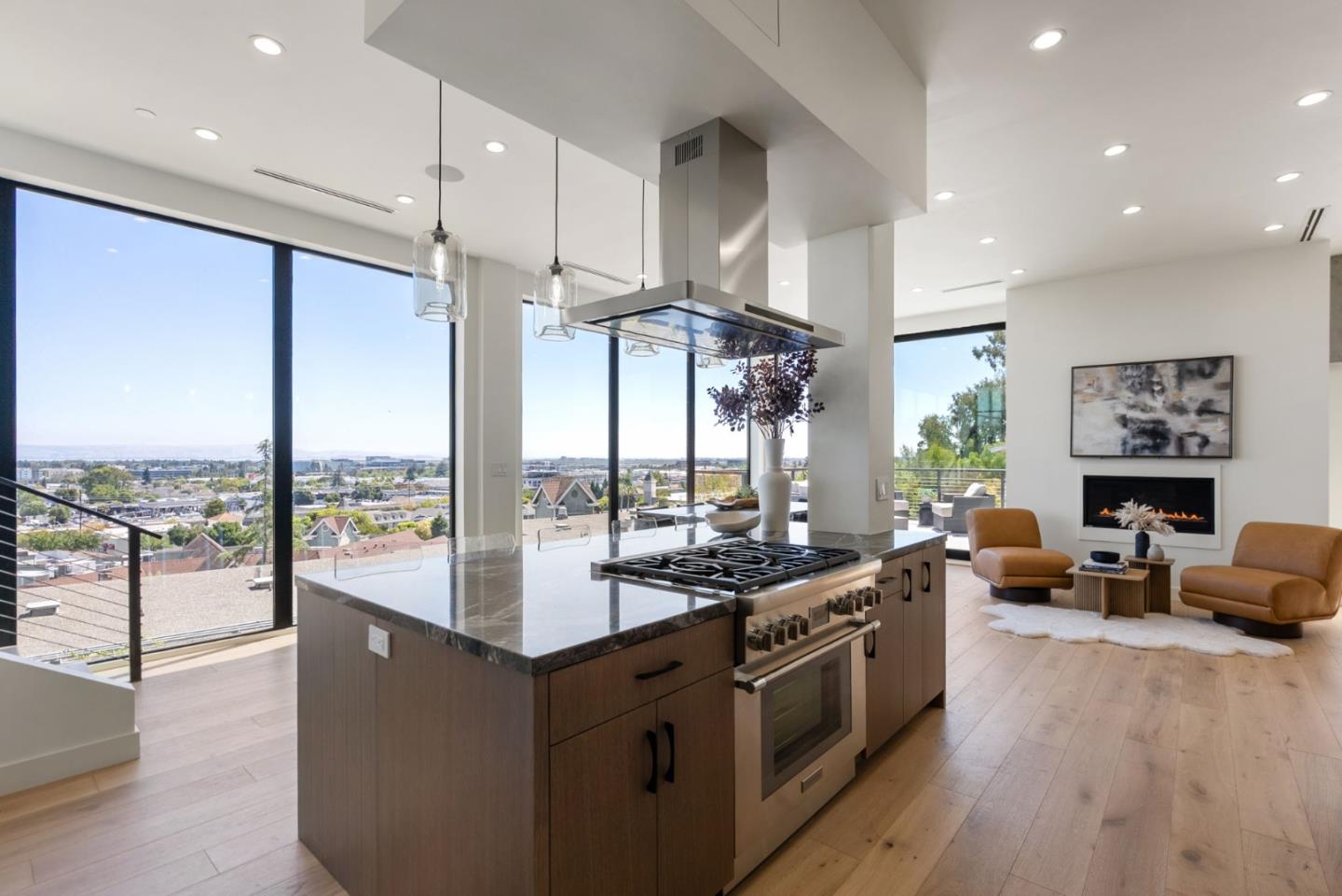 Detail Gallery Image 9 of 34 For 905 South Rd, Belmont,  CA 94002 - 4 Beds | 3/1 Baths