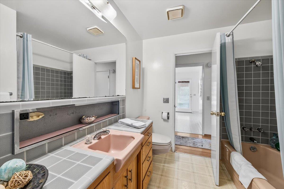 Detail Gallery Image 23 of 39 For 401 Sequoia Ave, Monterey,  CA 93940 - 2 Beds | 1/1 Baths