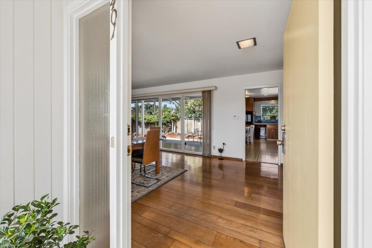 Detail Gallery Image 7 of 39 For 401 Sequoia Ave, Monterey,  CA 93940 - 2 Beds | 1/1 Baths