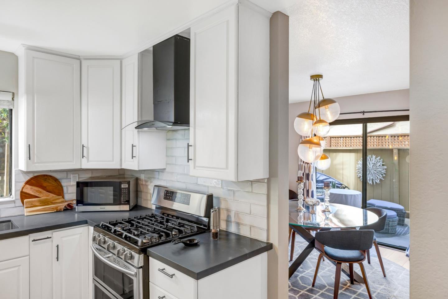 Detail Gallery Image 11 of 28 For 2146 Penasquitas Dr, Aptos,  CA 95003 - 3 Beds | 1/1 Baths