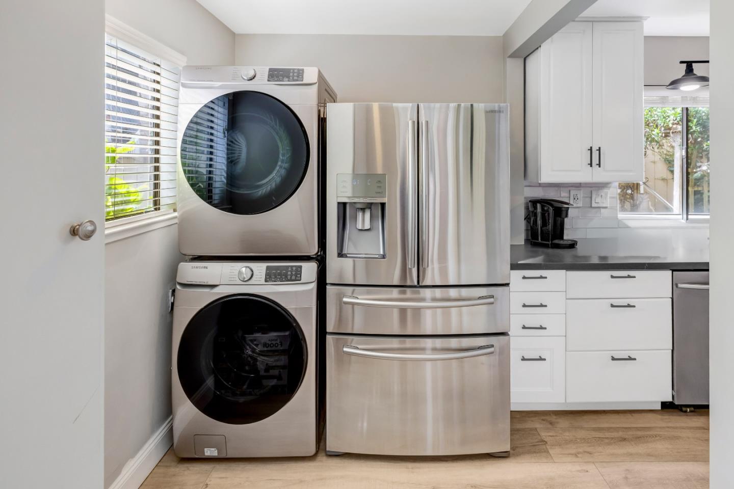 Detail Gallery Image 9 of 28 For 2146 Penasquitas Dr, Aptos,  CA 95003 - 3 Beds | 1/1 Baths