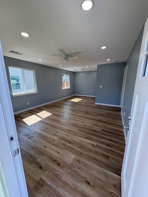 Detail Gallery Image 2 of 11 For 1922 Main St, Santa Clara,  CA 95050 - 3 Beds | 1 Baths