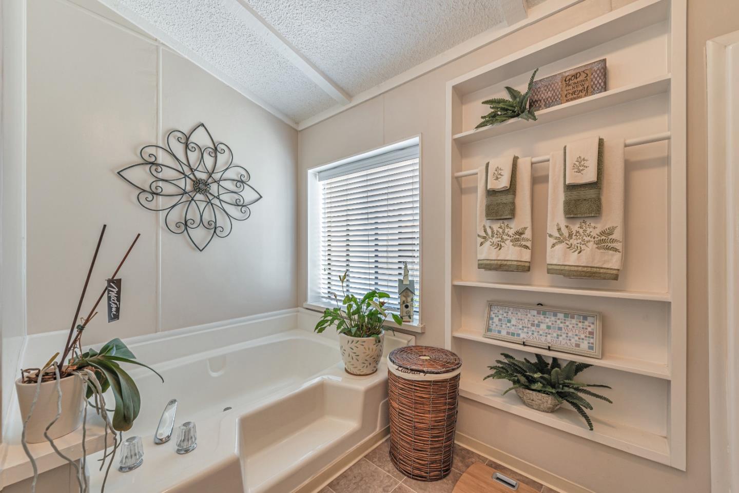 Detail Gallery Image 17 of 20 For 707 Millstream Dr #707,  San Jose,  CA 95125 - 2 Beds | 2 Baths