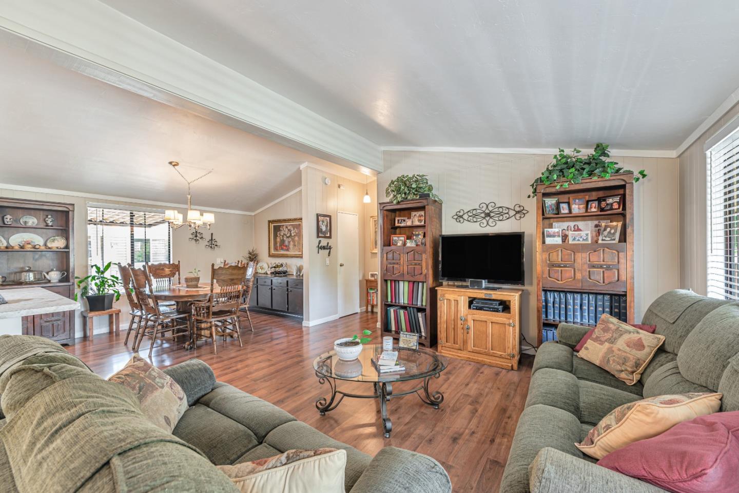 Detail Gallery Image 7 of 20 For 707 Millstream Dr #707,  San Jose,  CA 95125 - 2 Beds | 2 Baths