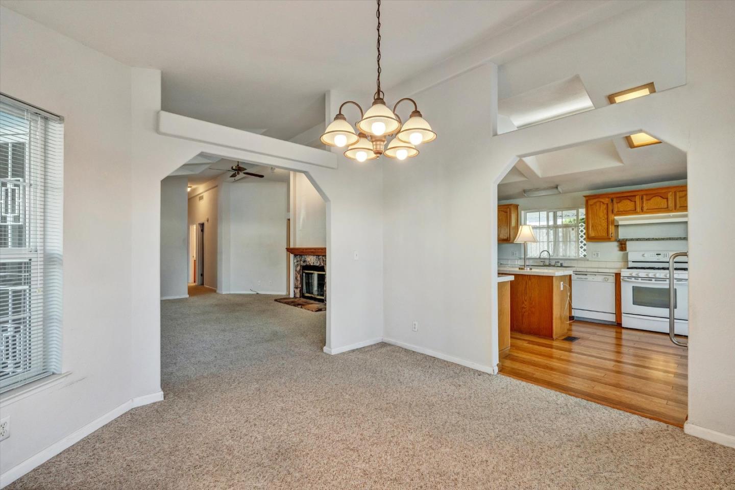 Detail Gallery Image 13 of 19 For 1085 Tasman Dr #96,  Sunnyvale,  CA 94089 - 3 Beds | 2 Baths