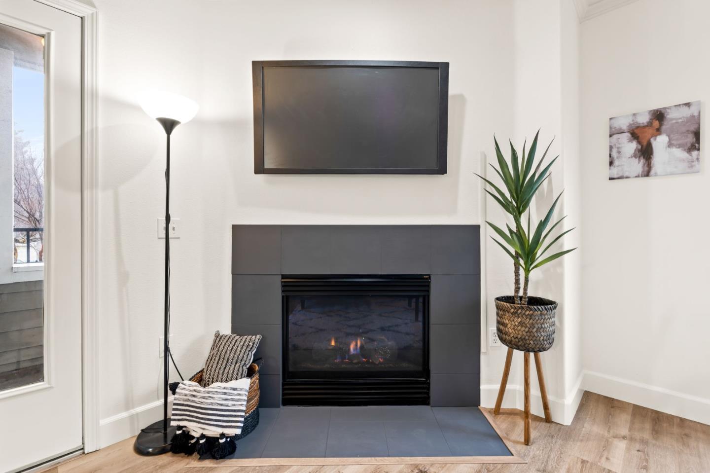 Detail Gallery Image 8 of 23 For 852 Diablo Ave #104,  Novato,  CA 94947 - 2 Beds | 2 Baths