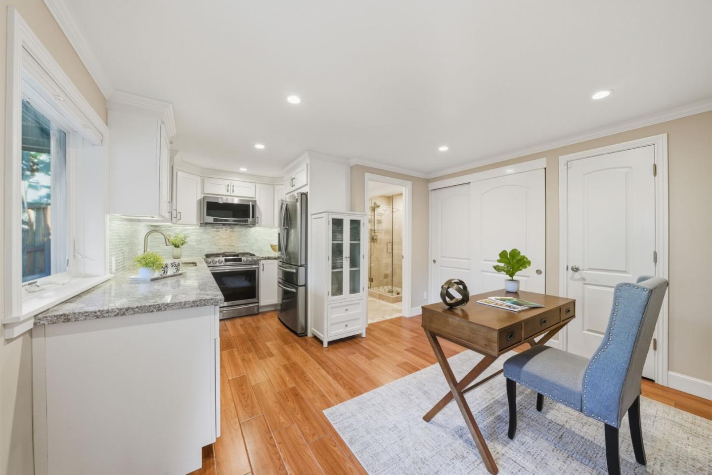 Detail Gallery Image 26 of 51 For 3654 Altamont Way, Redwood City,  CA 94062 - 4 Beds | 3/1 Baths