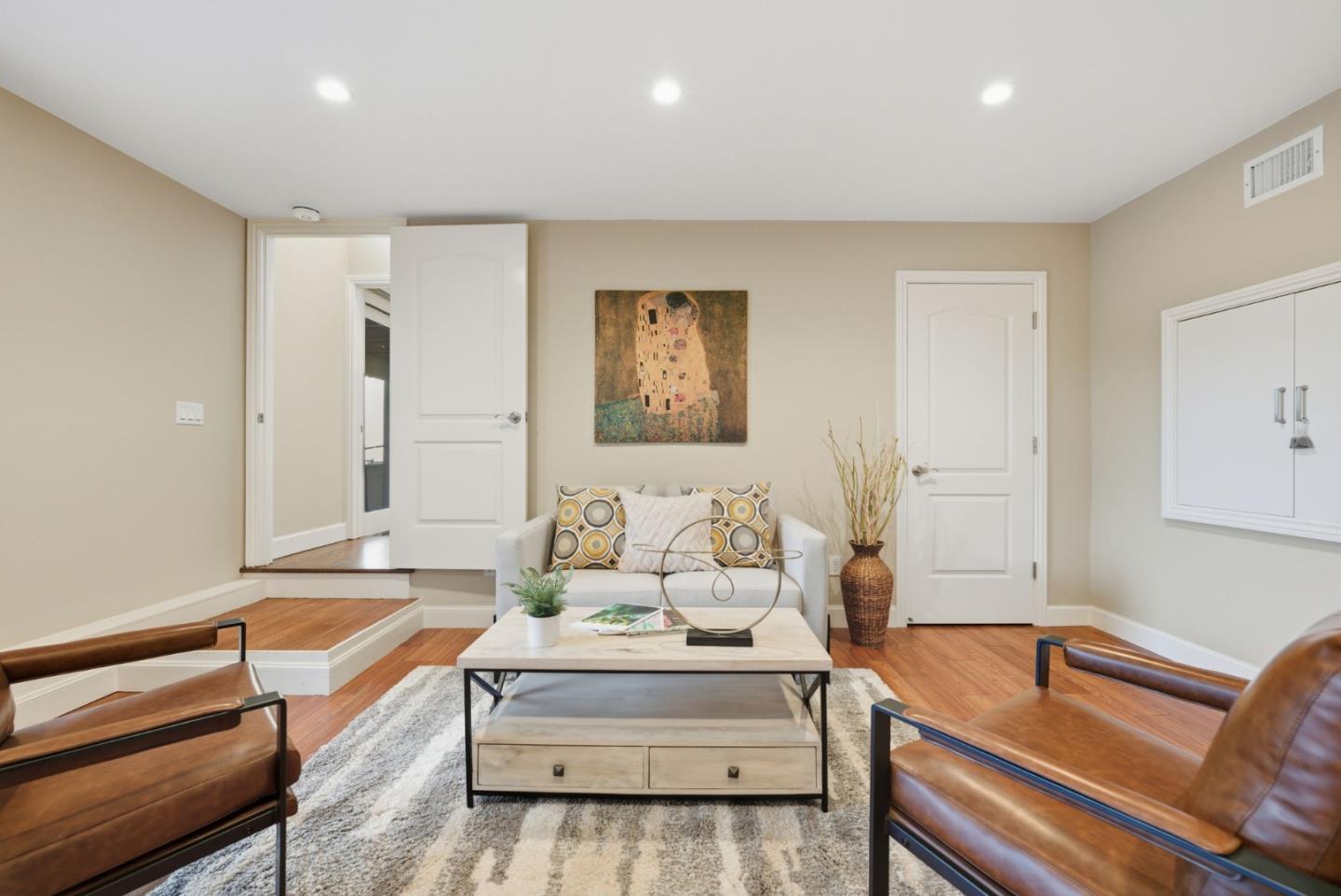 Detail Gallery Image 36 of 51 For 3654 Altamont Way, Redwood City,  CA 94062 - 4 Beds | 3/1 Baths