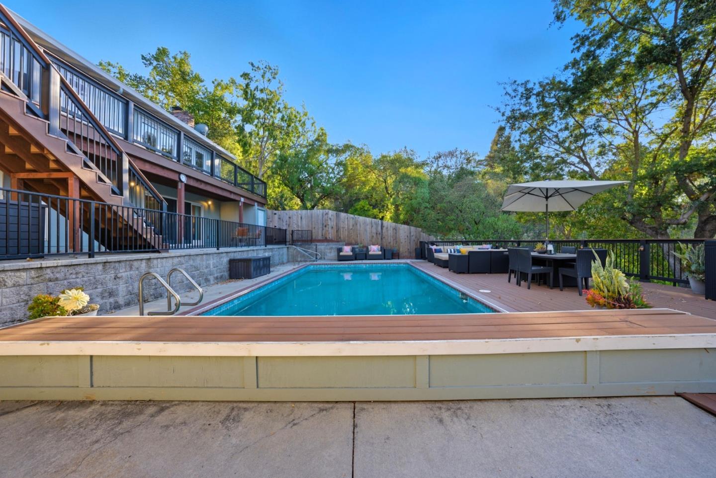 Detail Gallery Image 41 of 51 For 3654 Altamont Way, Redwood City,  CA 94062 - 4 Beds | 3/1 Baths