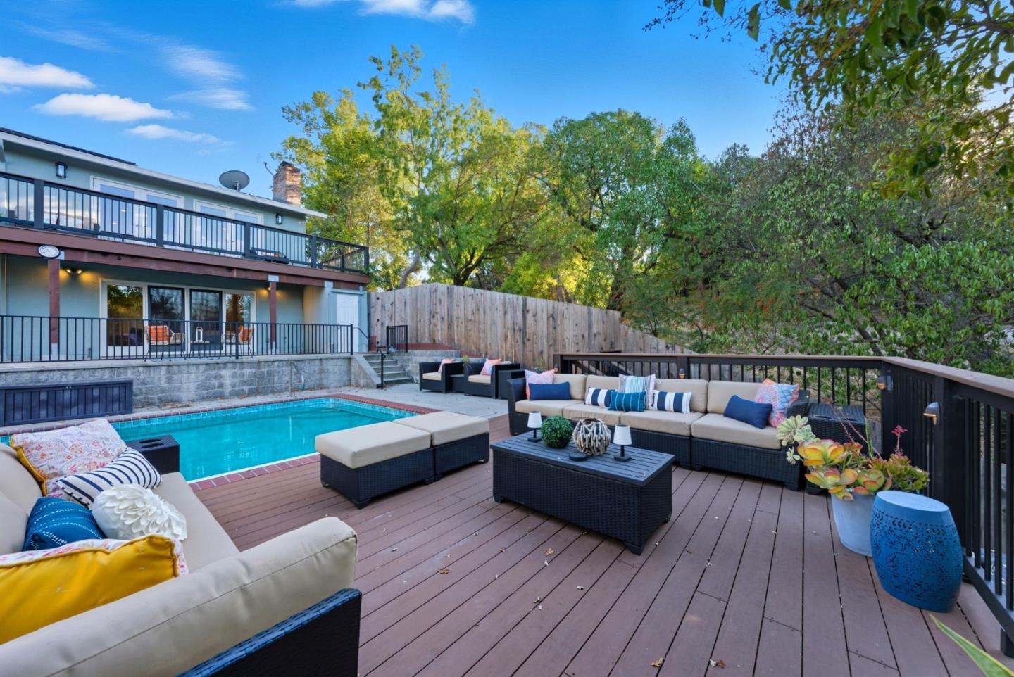 Detail Gallery Image 42 of 51 For 3654 Altamont Way, Redwood City,  CA 94062 - 4 Beds | 3/1 Baths