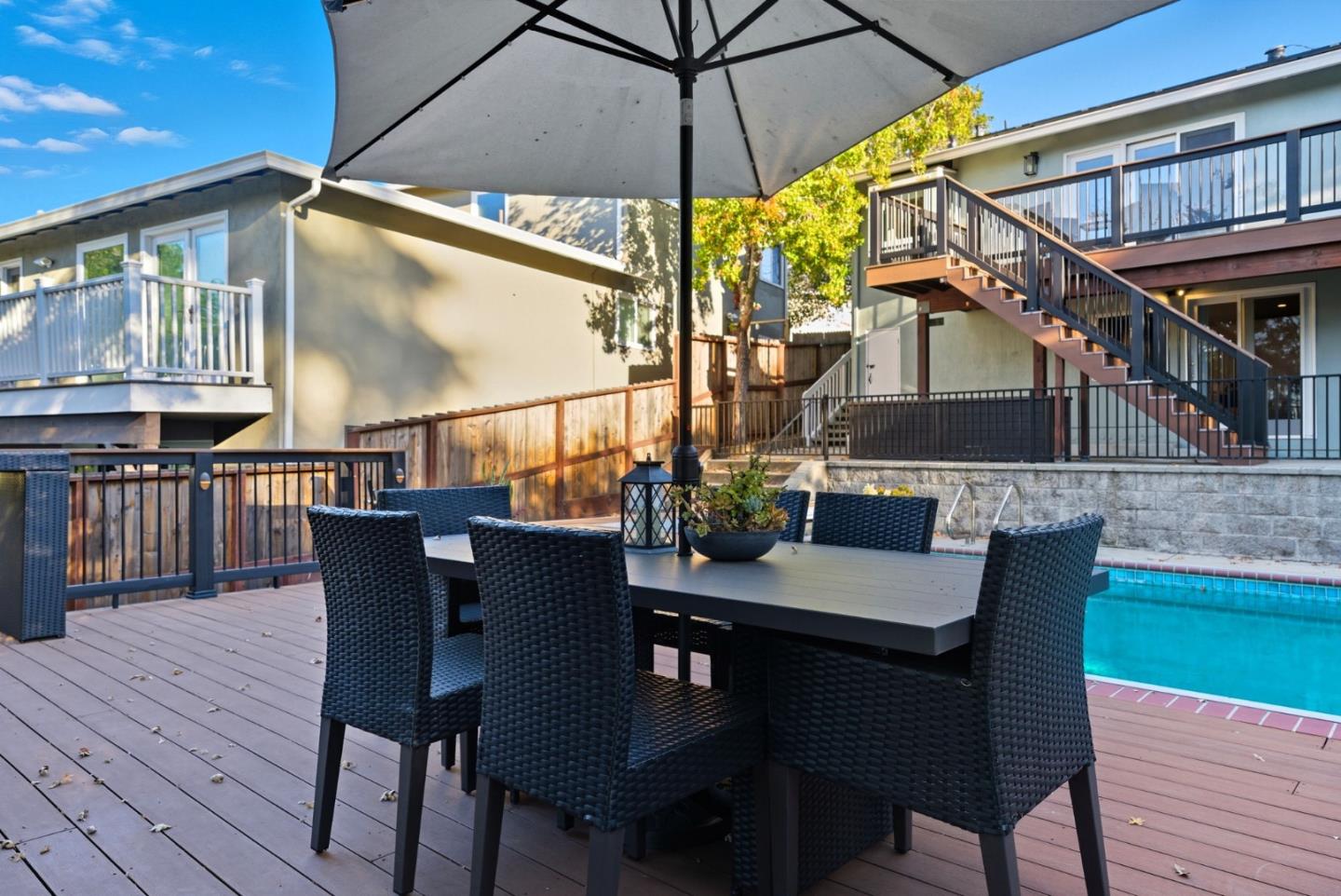 Detail Gallery Image 43 of 51 For 3654 Altamont Way, Redwood City,  CA 94062 - 4 Beds | 3/1 Baths