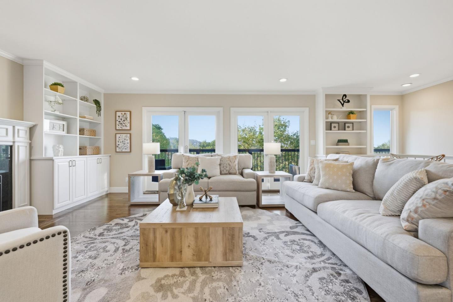 Detail Gallery Image 8 of 51 For 3654 Altamont Way, Redwood City,  CA 94062 - 4 Beds | 3/1 Baths