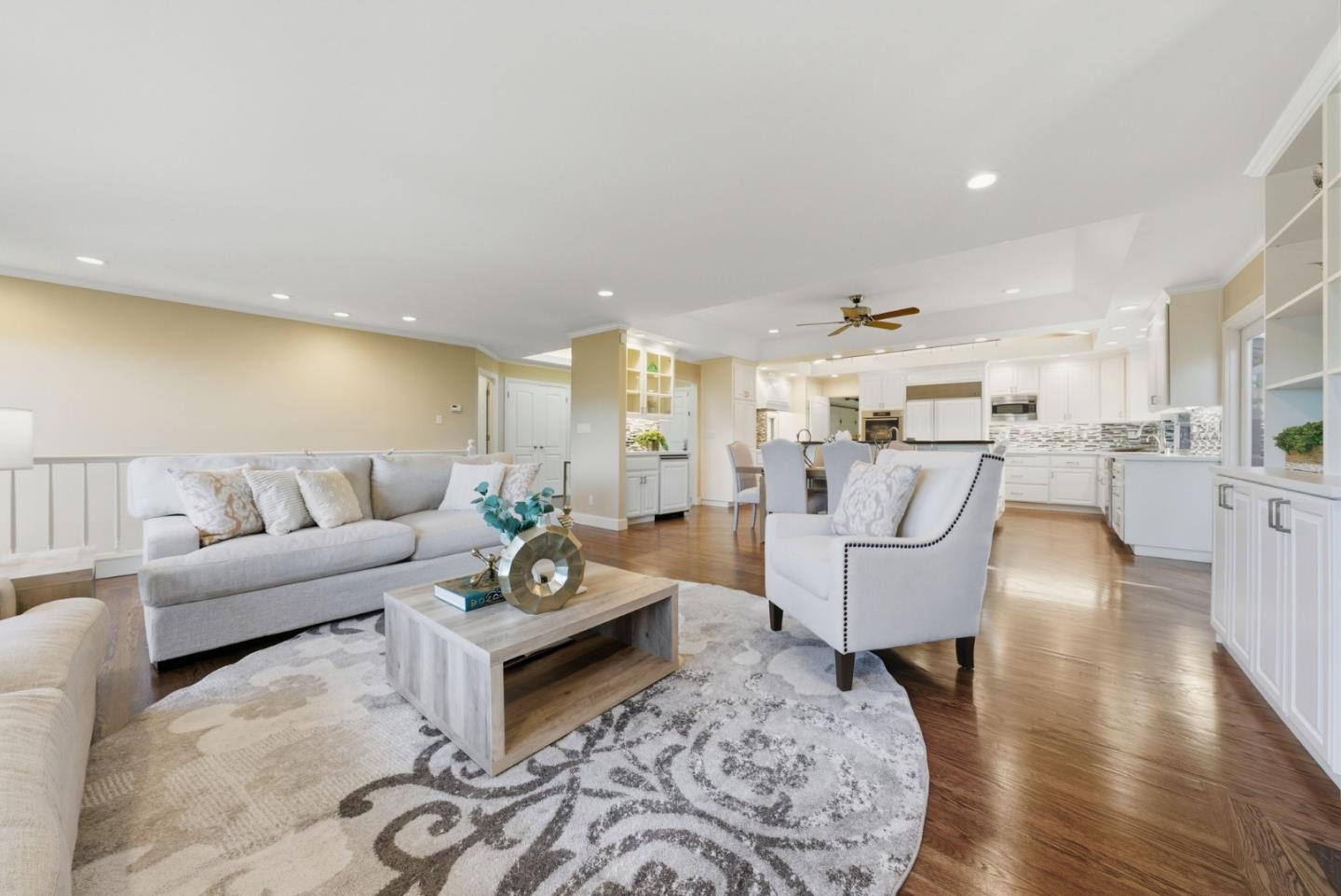 Detail Gallery Image 9 of 51 For 3654 Altamont Way, Redwood City,  CA 94062 - 4 Beds | 3/1 Baths