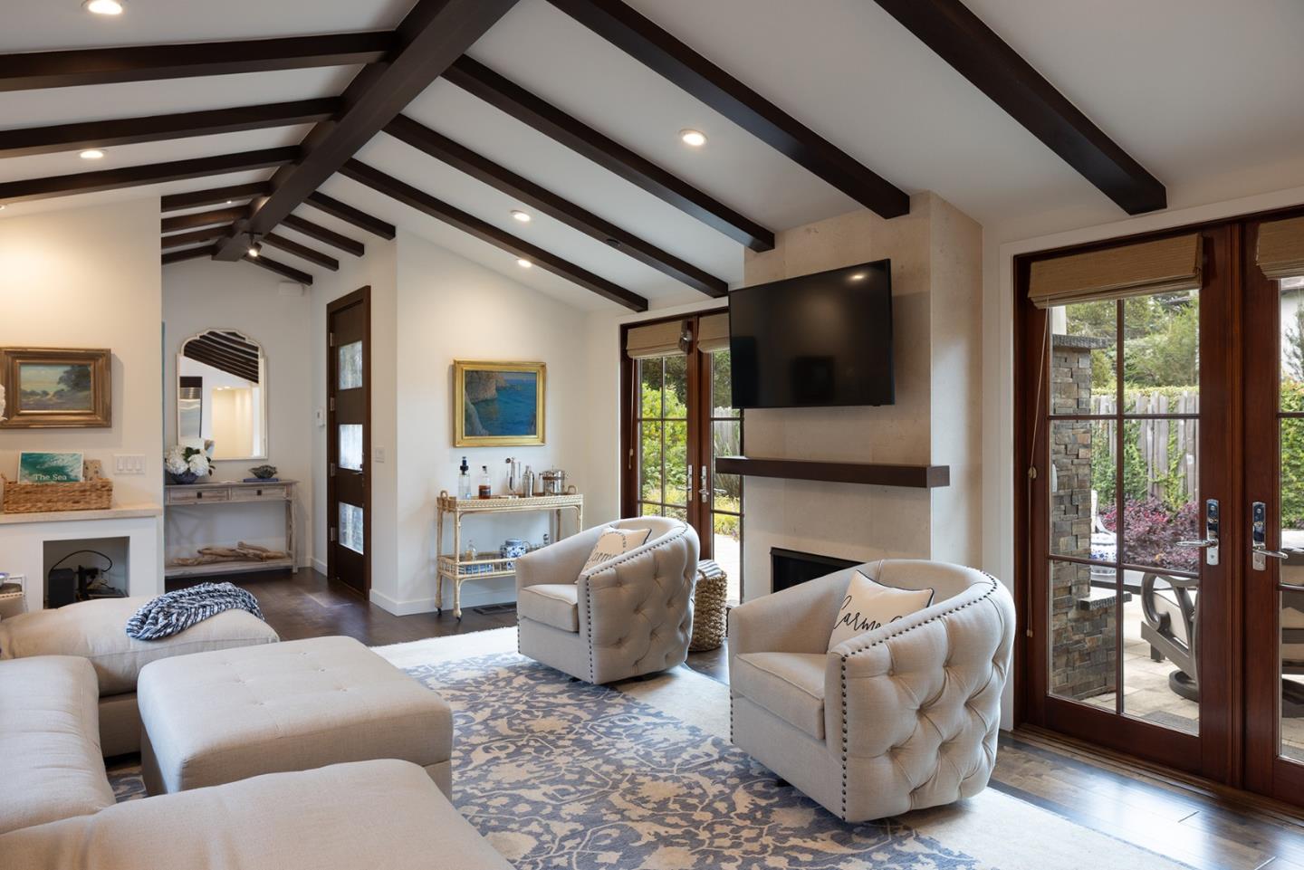 Detail Gallery Image 11 of 24 For 0 Carmelo 4 Sw of Ocean Ave, Carmel,  CA 93921 - 3 Beds | 3/1 Baths