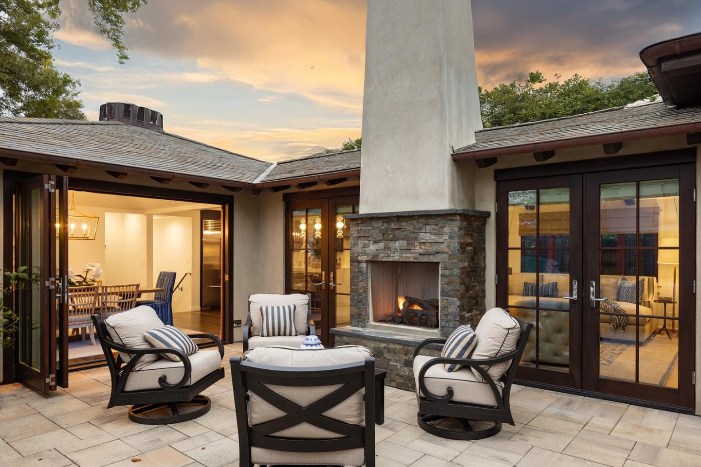 Detail Gallery Image 5 of 24 For 0 Carmelo 4 Sw of Ocean Ave, Carmel,  CA 93921 - 3 Beds | 3/1 Baths