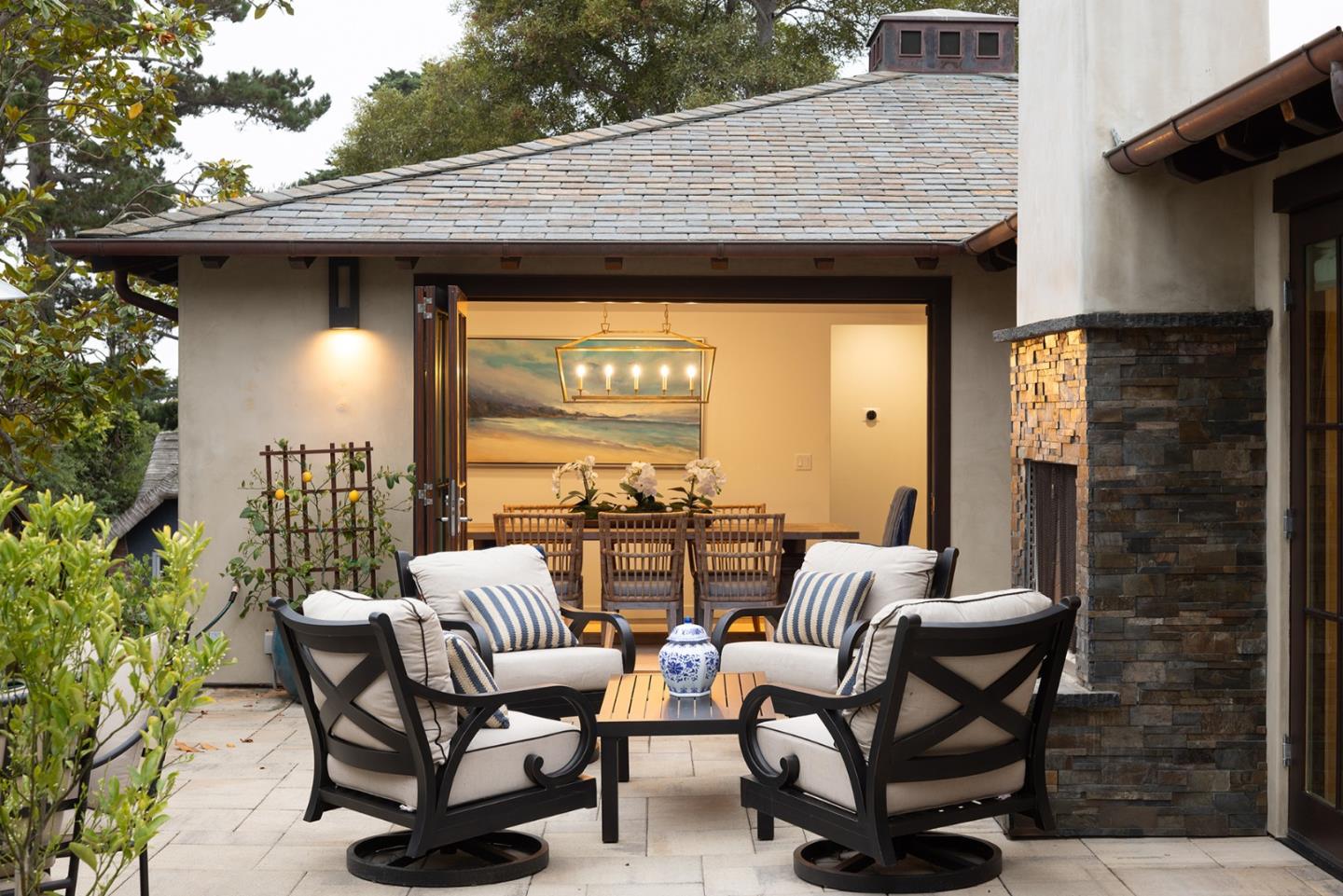 Detail Gallery Image 6 of 24 For 0 Carmelo 4 Sw of Ocean Ave, Carmel,  CA 93921 - 3 Beds | 3/1 Baths